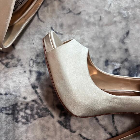 Badgley Mischka Kiara Embellished Peep-toe Pump Sz 8.5M - Picture 7 of 7